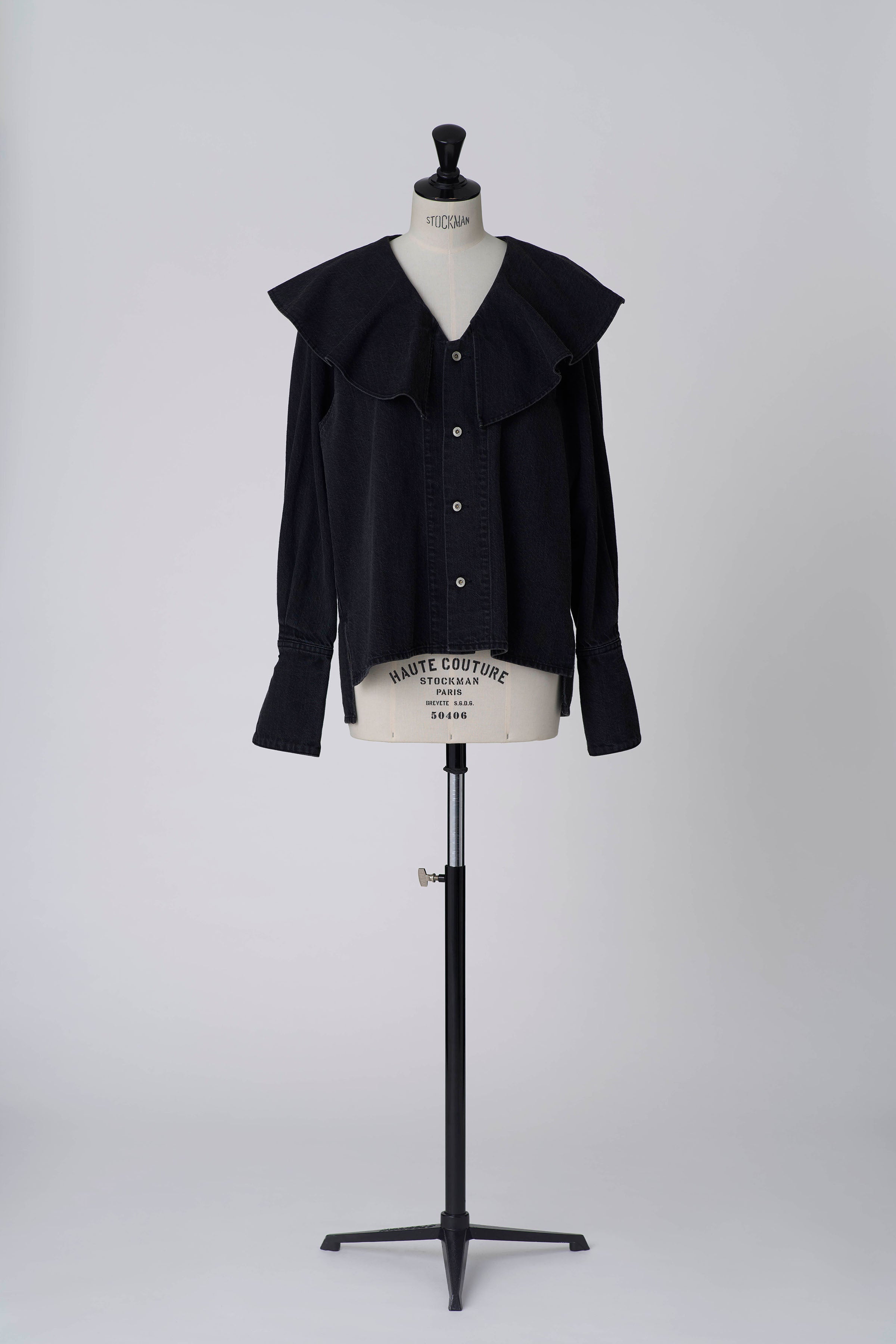 Denim ruffle collar jacket