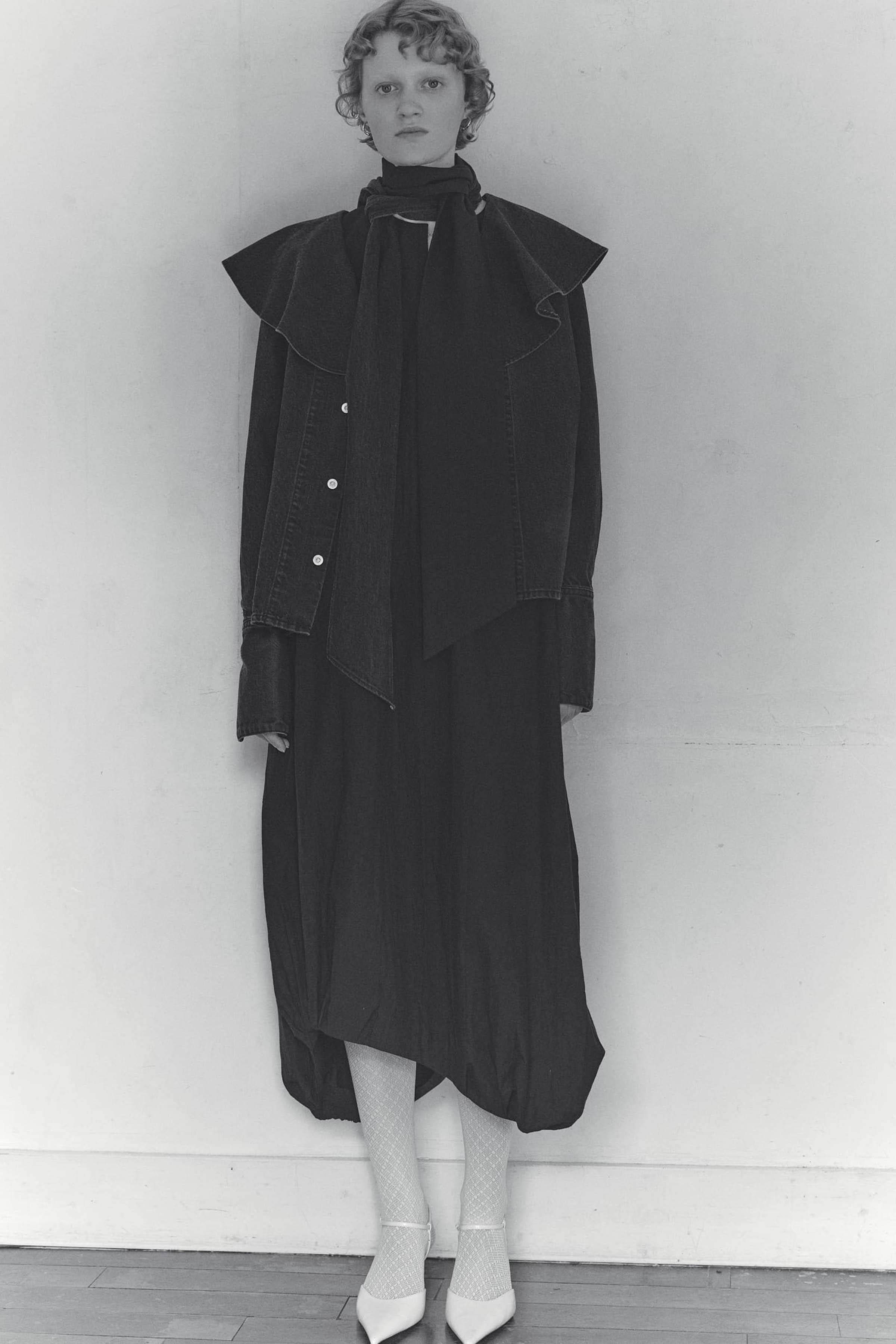 Denim ruffle collar jacket