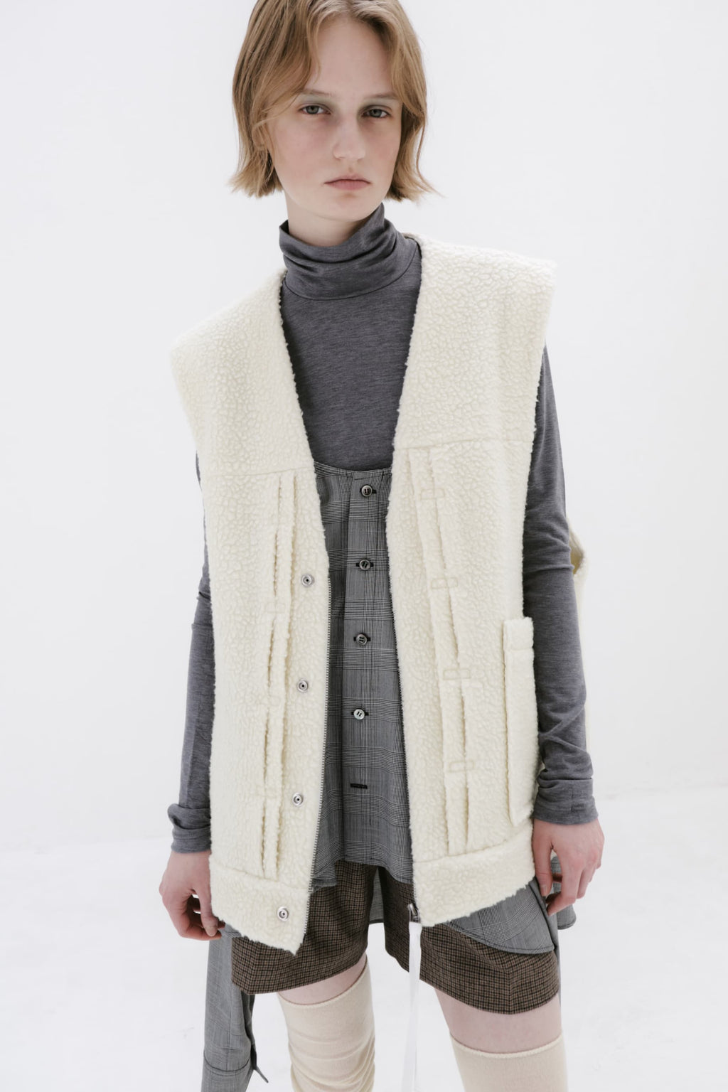 Wool boa oversized vest
