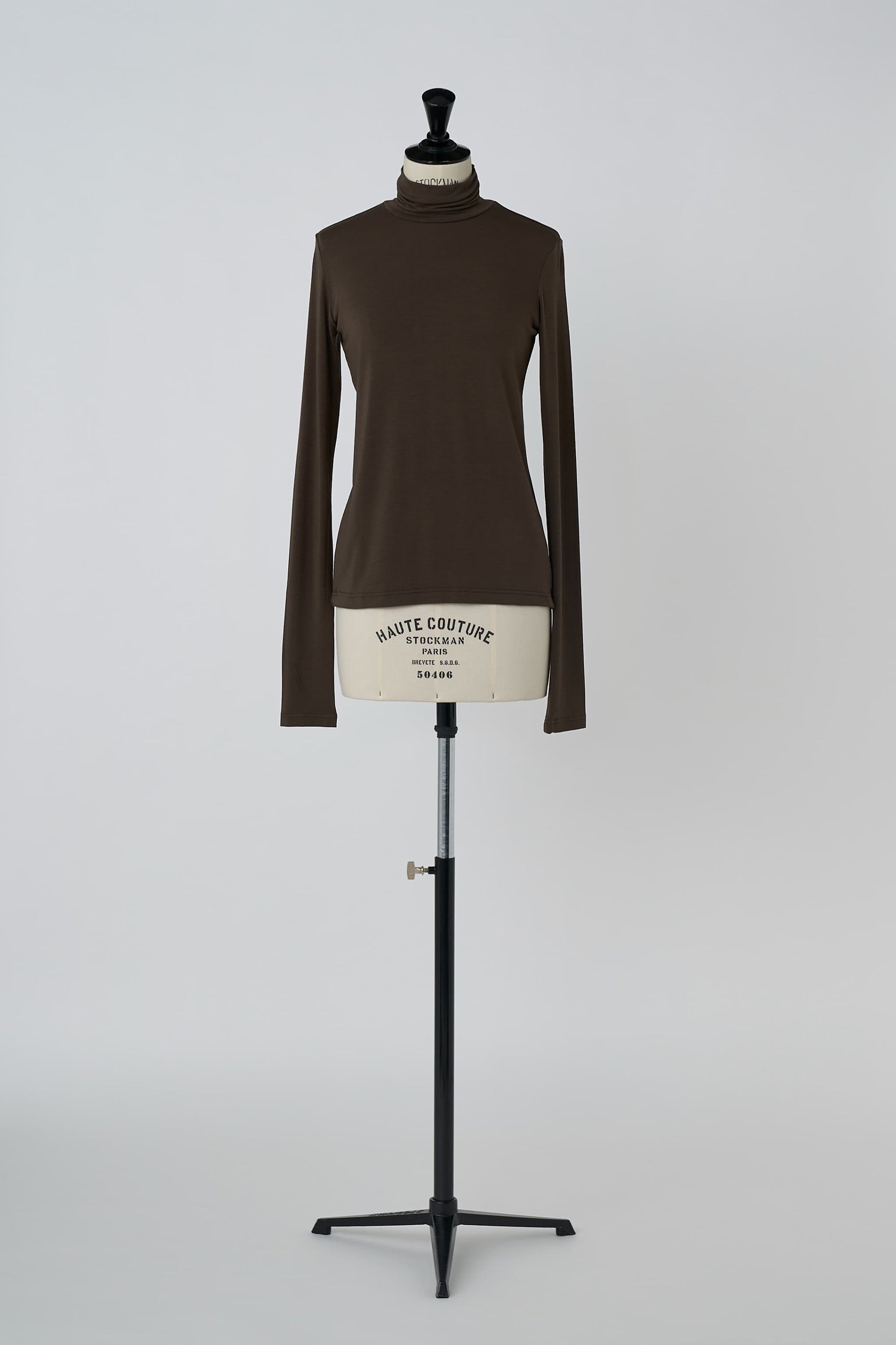 Open back turtle-neck cut sew