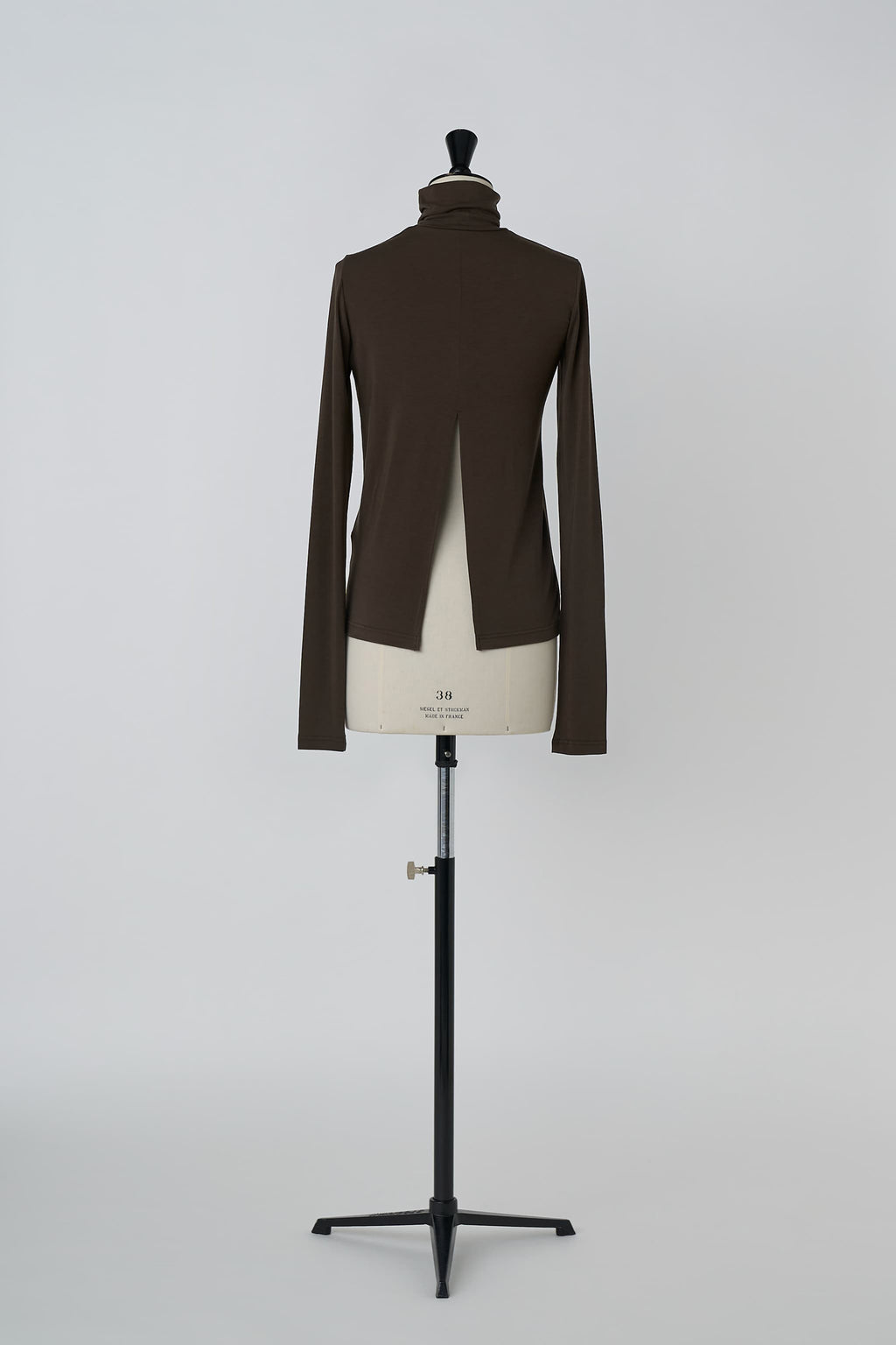Open back turtle-neck cut sew