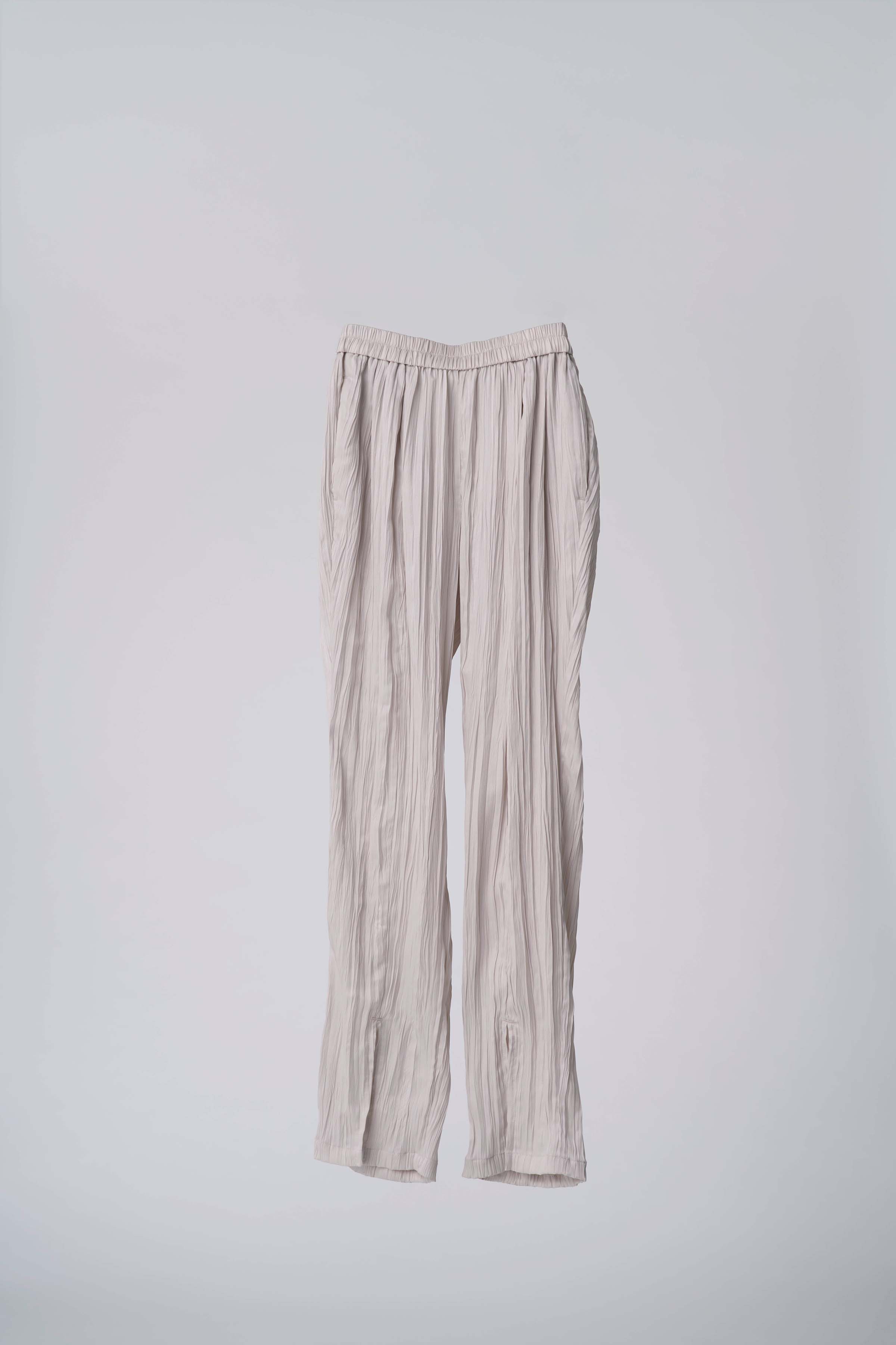 Pleated slit pants