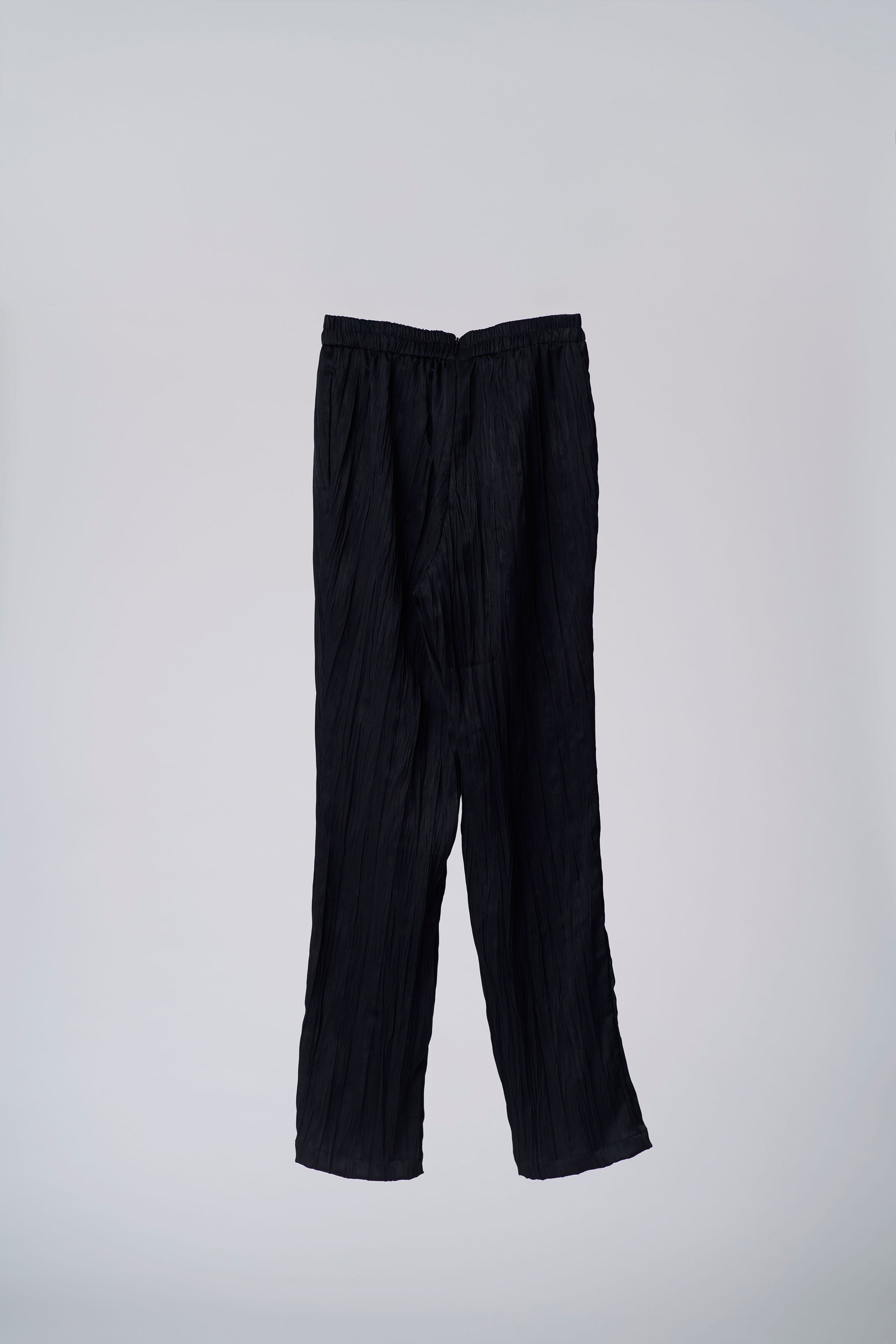 Pleated slit pants